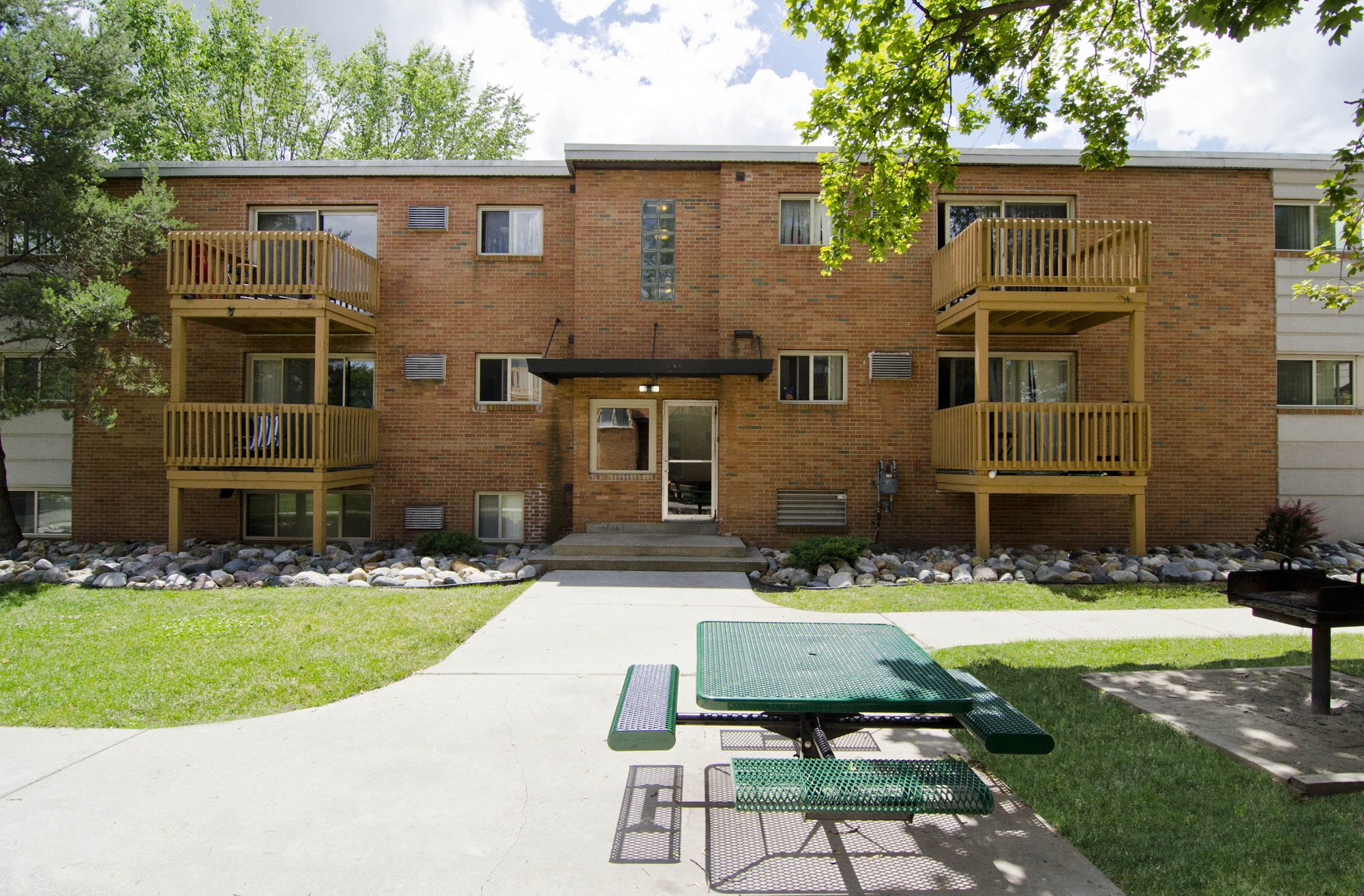 Photos and Video of Cedar Street Apartments in East Lansing, MI